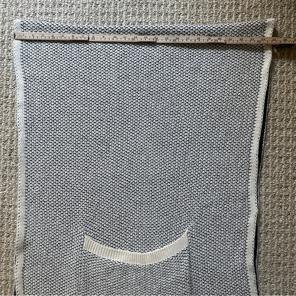 Indigo shawl with pockets - Picture 6 of 8